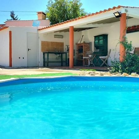 Suite In A Rustic House With Swimming Pool سيسيمبرا المظهر الخارجي الصورة